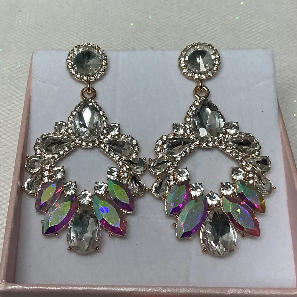 💖 Iridescent Aurora Borealis Crystal Drop Earrings